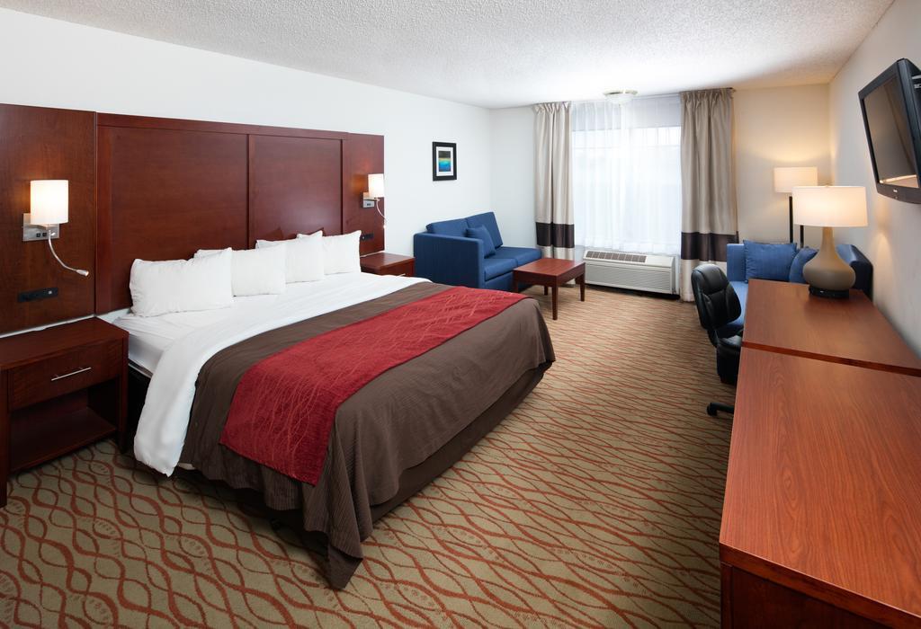Red Lion Inn & Suites Оберн Экстерьер фото