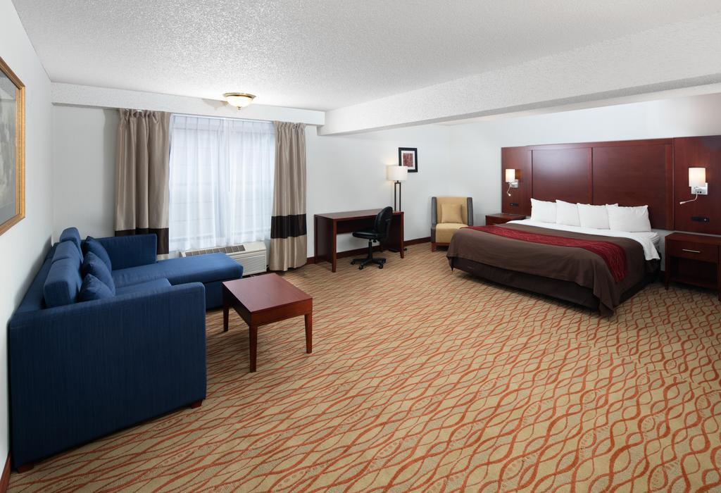 Red Lion Inn & Suites Оберн Экстерьер фото